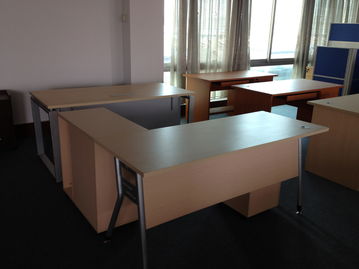 家具廠展廳換季,辦公臺(tái) 文員臺(tái) 會(huì)議臺(tái) 書(shū)柜 半價(jià)拋售 需自行安排車(chē) 文體辦公用品 powered discuz