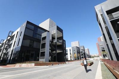 海淀區舊天壇家具廠華麗轉身，智能辦公新地標“金隅·智造工廠”崛起