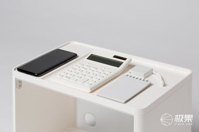 智能辦公新革命 無線充電家具讓蘋果也慌了？